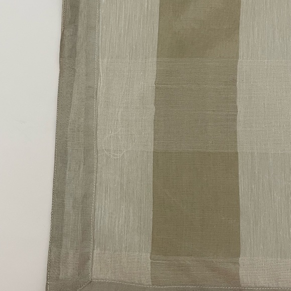 New PIER 1 Metallic Tan Gold Tone On Tone Modern Plaid Placemats Set of 6 - Picture 8 of 13